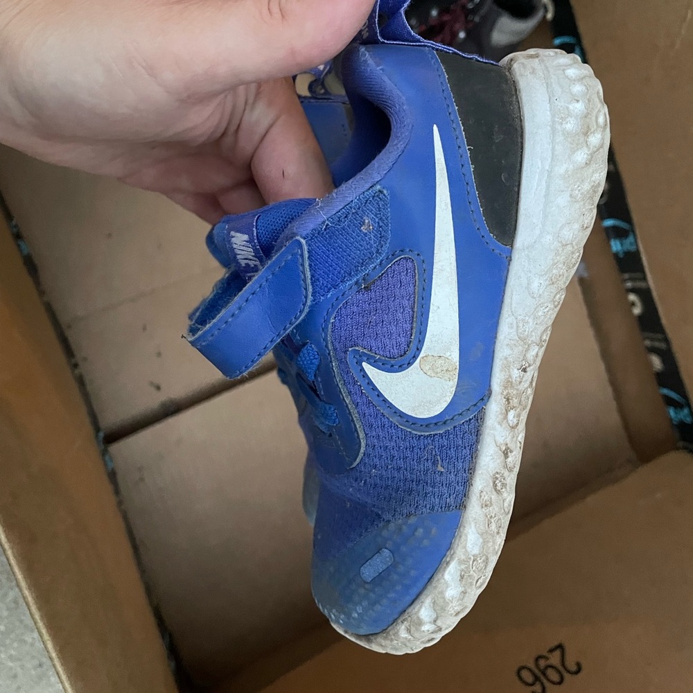 Kids size 10T Nikes